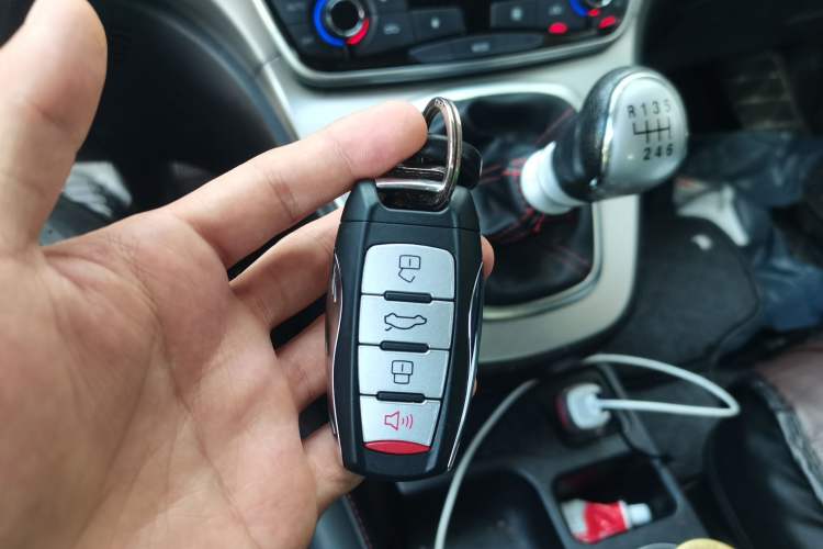 Used Haval M6 2019 1.5T Manual Two-Wheel Drive Elite Version China VI Standard Vehicle Key