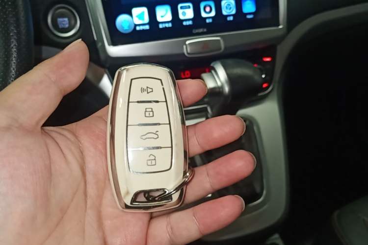 Used Haval M6 2019 1.5T DCT Two-Wheel Drive Elite Version China VI Standard Vehicle Key