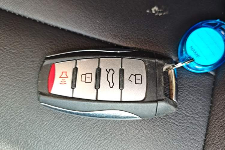 Used Haval M6 2019 1.5T DCT Two-Wheel Drive Elite Version China VI Standard Vehicle Key