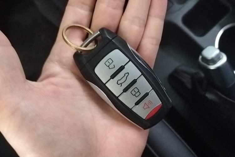 Used Haval M6 2019 1.5T DCT Two-Wheel Drive Elite Version China VI Standard Vehicle Key