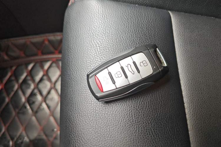 Used Haval M6 2019 1.5T Manual Two-Wheel Drive Urban Version China VI Standard Vehicle Key