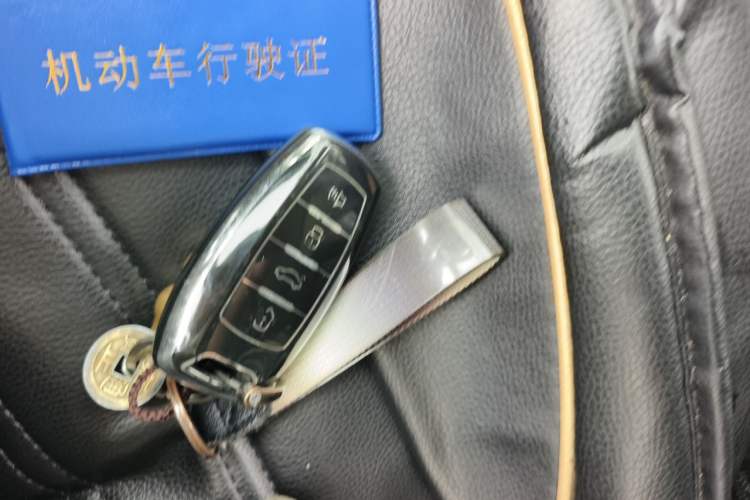 Used Haval M6 2019 1.5T Manual Two-Wheel Drive Elite Version China VI Standard Vehicle Key