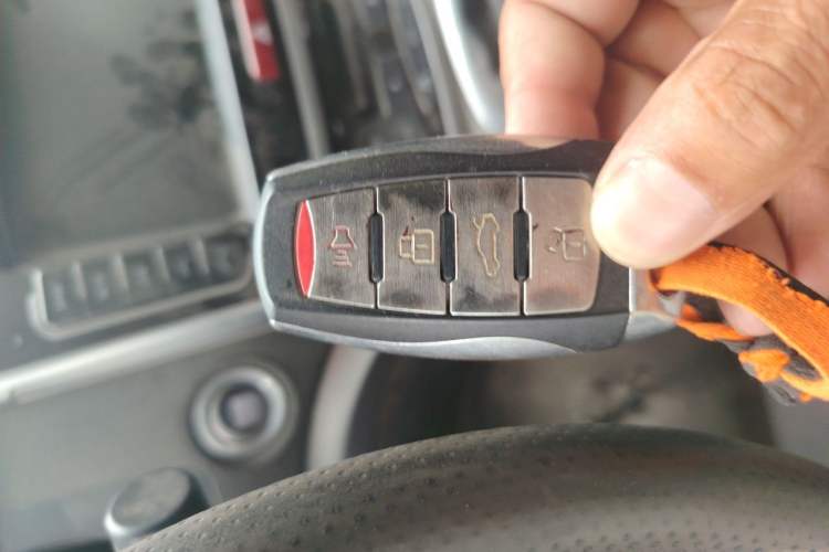 Used Haval M6 2019 1.5T Manual Two-Wheel Drive Urban Version China VI Standard Vehicle Key