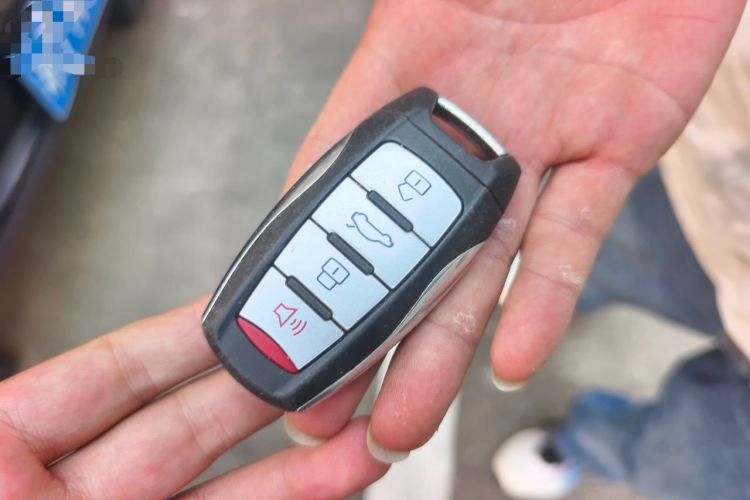 Used Haval M6 2019 1.5T Manual Two-Wheel Drive Elite Version China VI Standard Vehicle Key