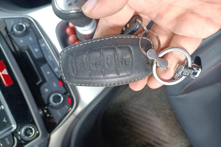 Used Haval M6 2019 1.5T Manual Two-Wheel Drive Elite Version China VI Standard Vehicle Key