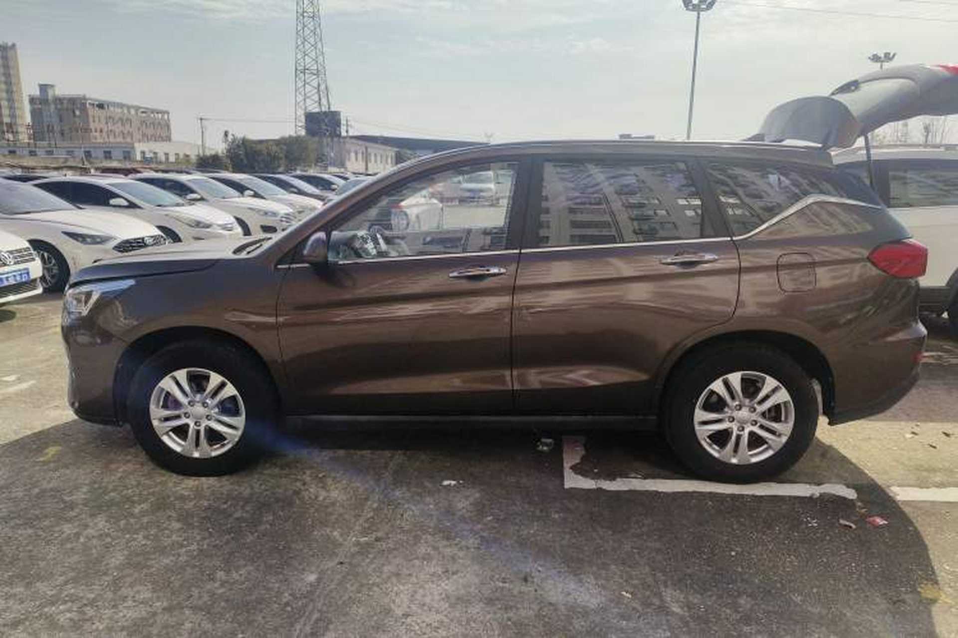 Used Haval M6 2019 1.5T DCT Two-Wheel Drive Value Edition China VI Standard Exterior 3