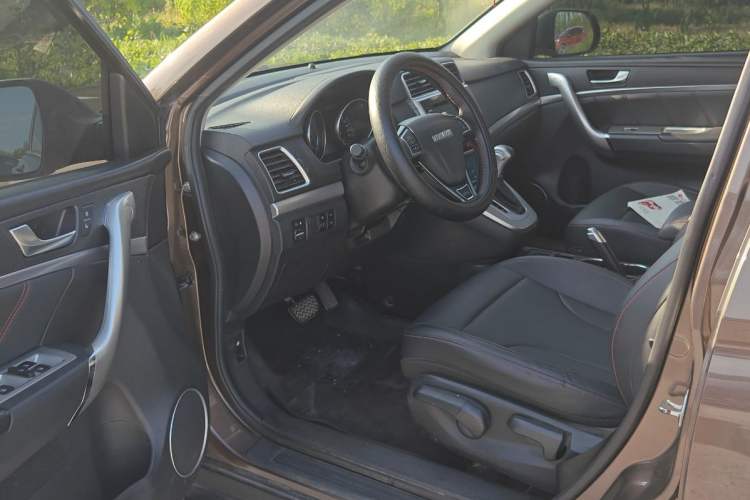 Used Haval M6 2019 1.5T DCT Two-Wheel Drive Elite Version China V Standard Left Front Seat