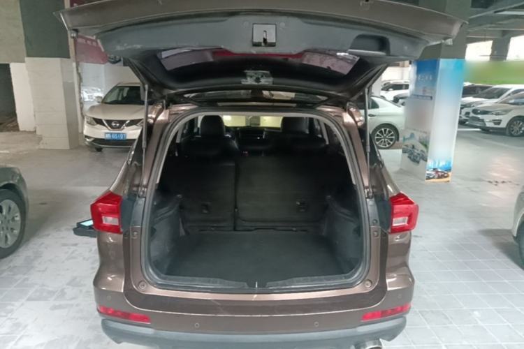 Used Haval M6 2019 1.5T Manual Two-Wheel Drive Elite Version China VI Standard Trunk
