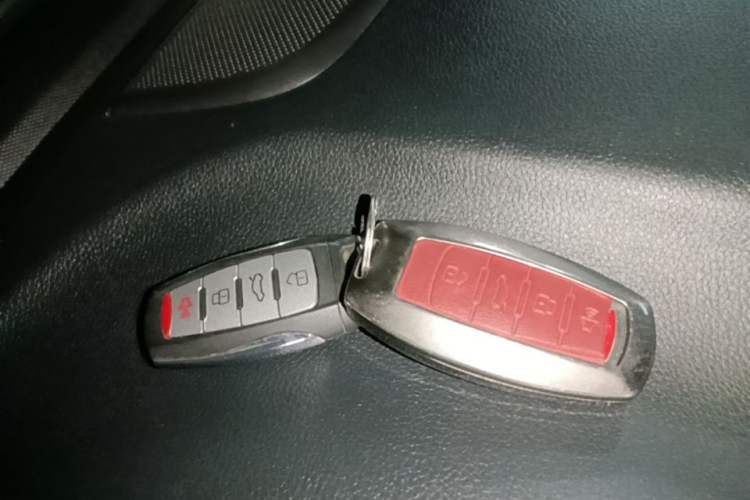 Used Haval M6 2019 1.5T Manual Two-Wheel Drive Elite Version China VI Standard Vehicle Key