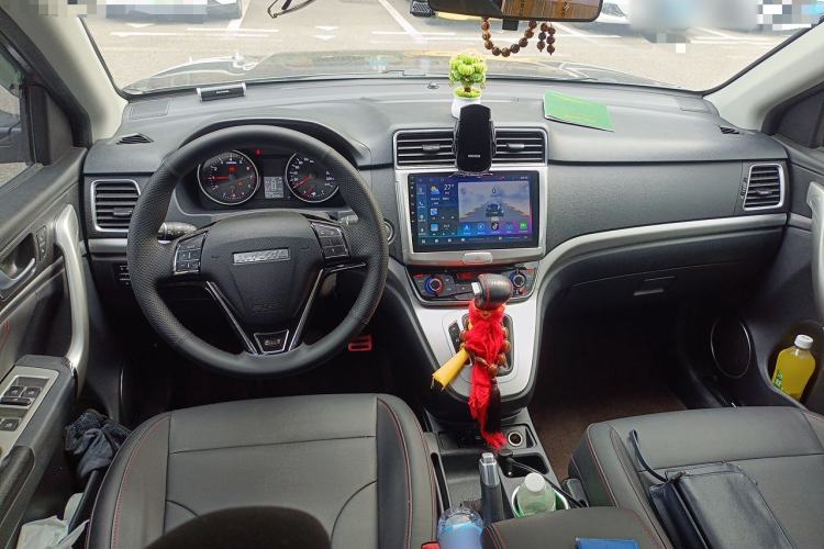 Used Haval M6 2019 1.5T DCT Two-Wheel Drive Value Edition China VI Standard Center Console