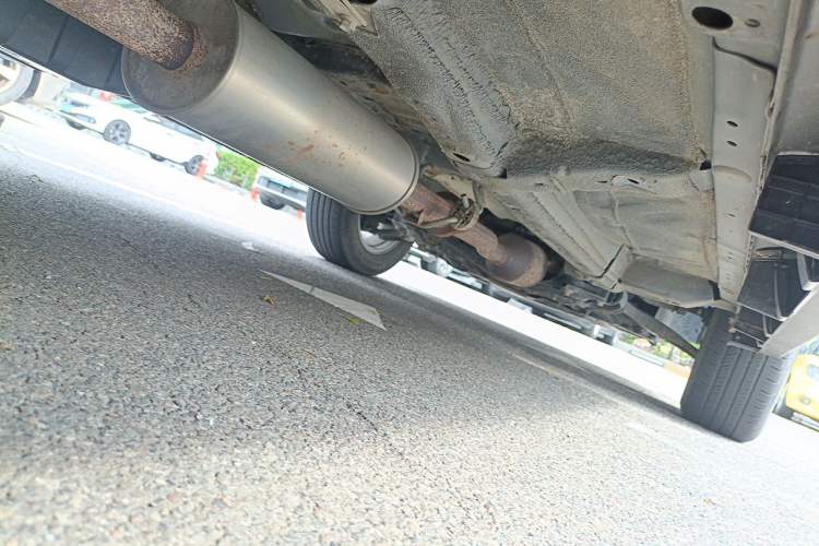 Used Haval M6 2019 1.5T DCT Two-Wheel Drive Value Edition China VI Standard Chassis Rear Right