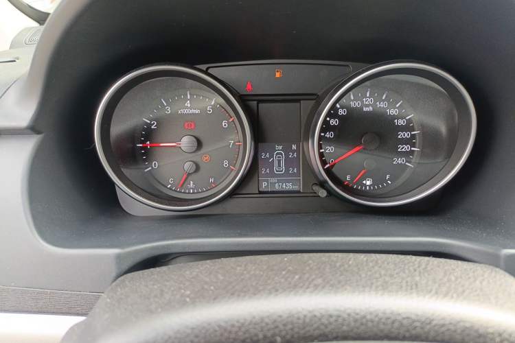 Used Haval M6 2019 1.5T DCT Two-Wheel Drive Value Edition China VI Standard Odometer Close Up