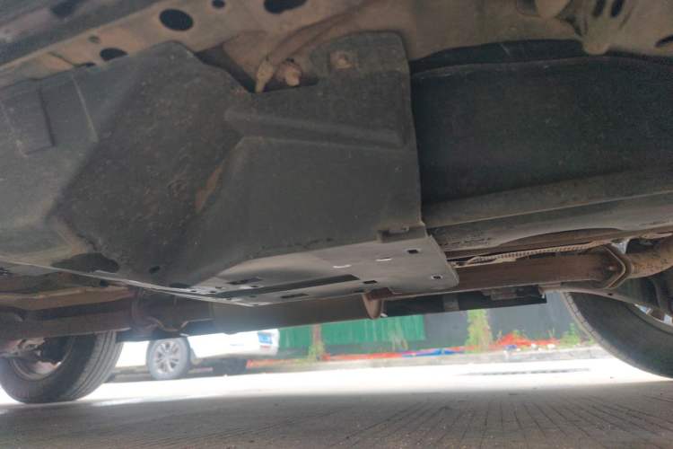 Used Haval M6 2019 1.5T DCT Two-Wheel Drive Value Edition China VI Standard Chassis Rear Left