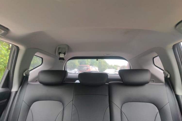 Used Haval M6 2019 1.5T DCT Two-Wheel Drive Value Edition China VI Standard Headliner