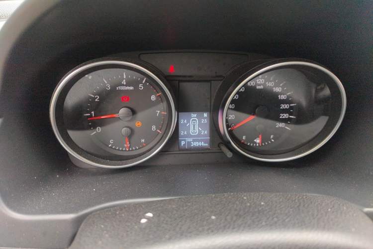 Used Haval M6 2019 1.5T DCT Two-Wheel Drive Value Edition China VI Standard Instrument Cluster