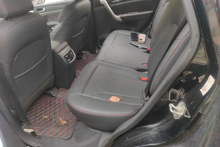 Used Haval M6 2019 1.5T DCT Two-Wheel Drive Value Edition China VI Standard Left Rear Seat