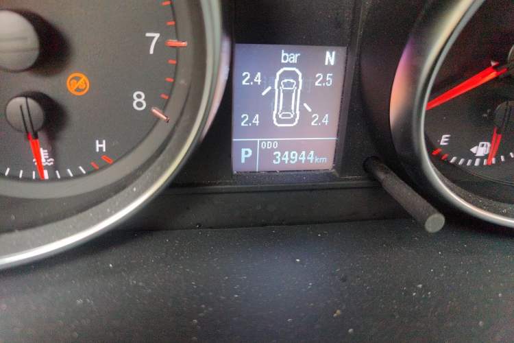 Used Haval M6 2019 1.5T DCT Two-Wheel Drive Value Edition China VI Standard Odometer Close Up