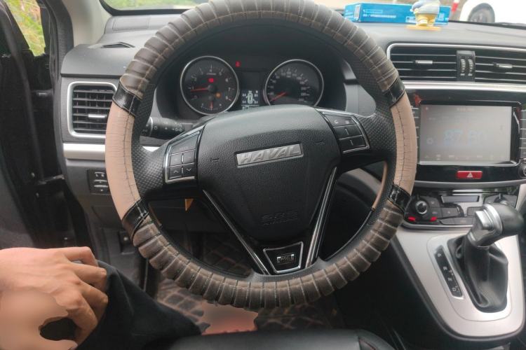 Used Haval M6 2019 1.5T DCT Two-Wheel Drive Value Edition China VI Standard Steering Wheel