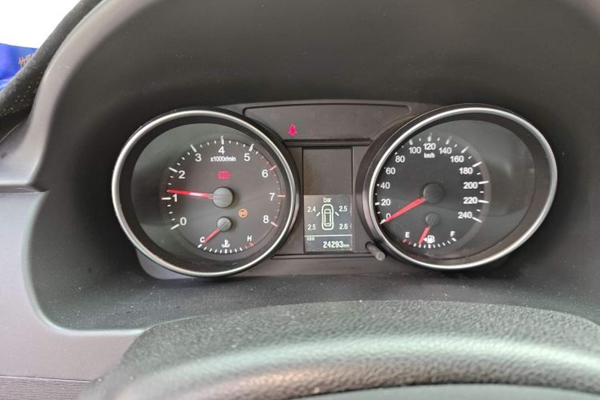Used Haval M6 2019 1.5T Manual Two-Wheel Drive Urban Version China VI Standard Instrument Cluster