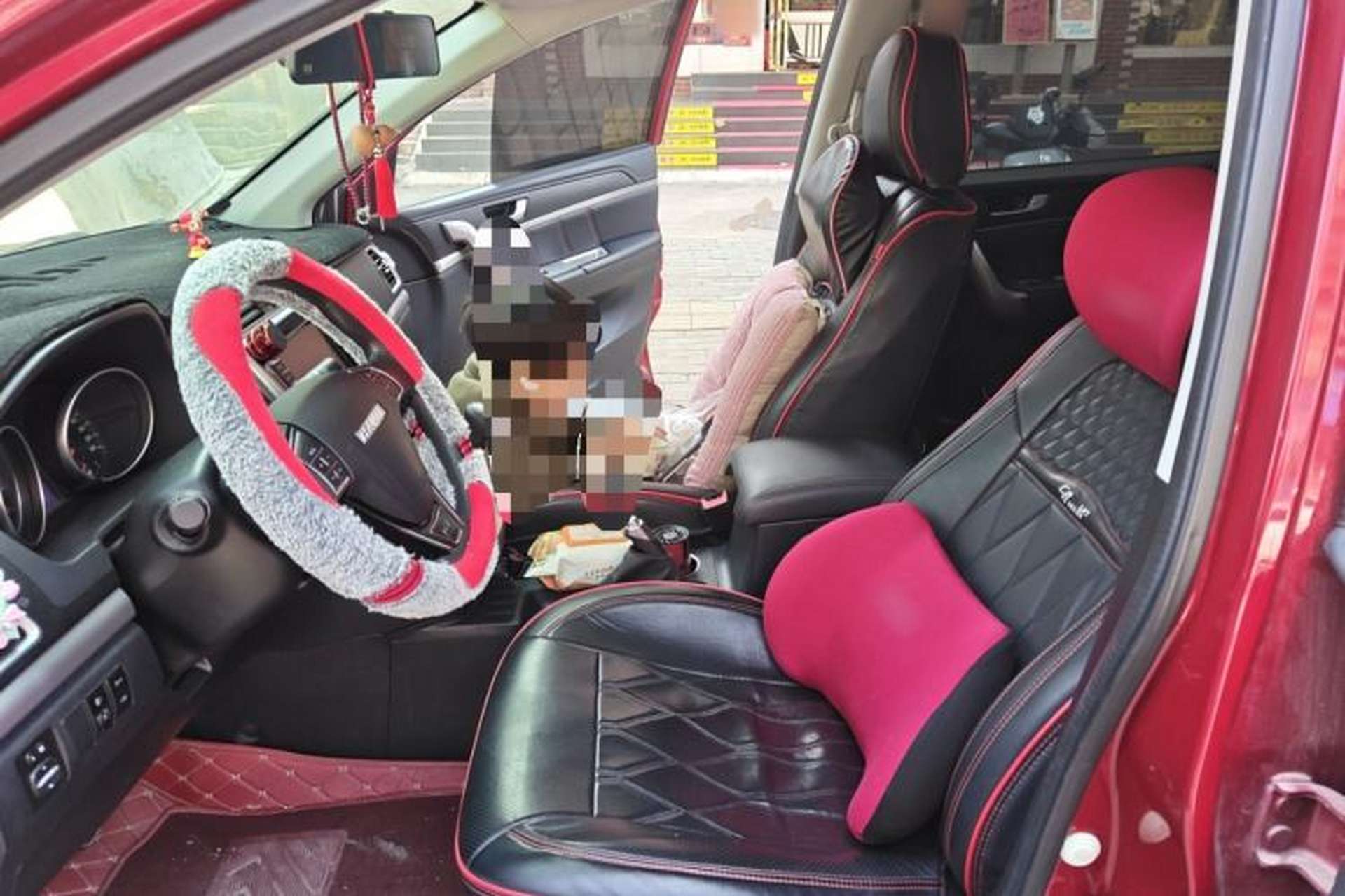 Used Haval M6 2019 1.5T Manual Two-Wheel Drive Urban Version China VI Standard Left Front Seat