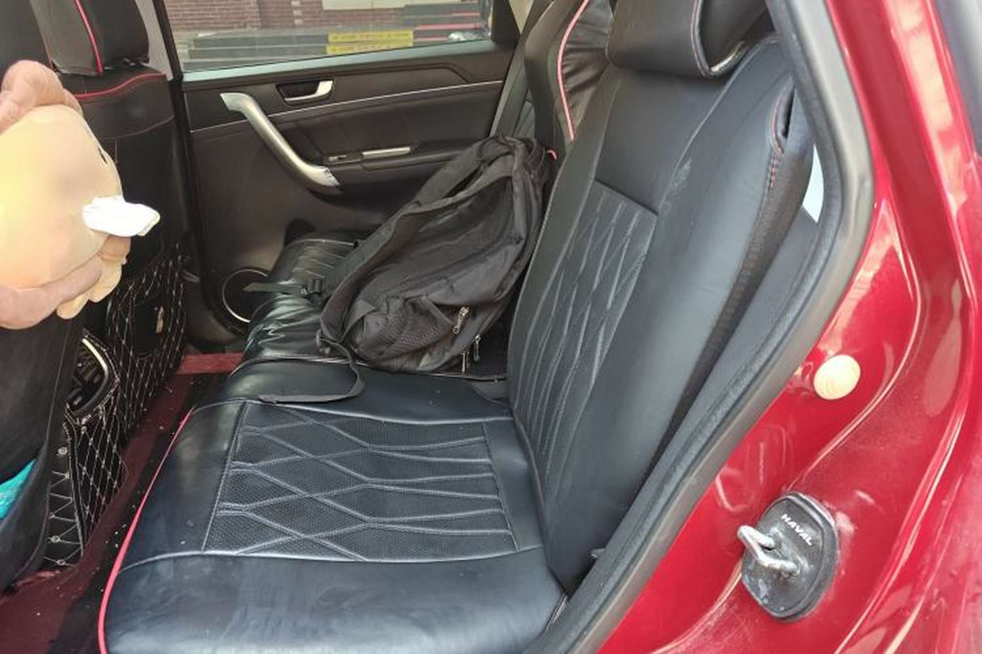 Used Haval M6 2019 1.5T Manual Two-Wheel Drive Urban Version China VI Standard Left Rear Seat
