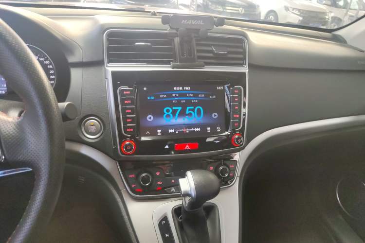 Used Haval M6 2019 1.5T DCT Two-Wheel Drive Elite Version China VI Standard Audio And AC Panel