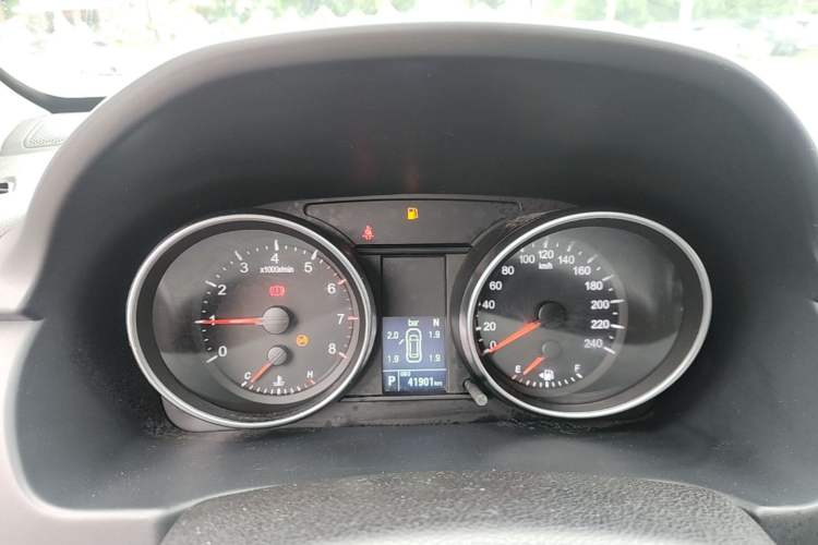 Used Haval M6 2019 1.5T DCT Two-Wheel Drive Elite Version China VI Standard Instrument Cluster
