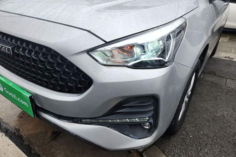 Used Haval M6 2019 1.5T DCT Two-Wheel Drive Elite Version China VI Standard Left Front Headlight