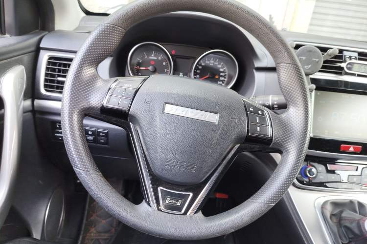 Used Haval M6 2019 1.5T Manual Two-Wheel Drive Urban Version China VI Standard Steering Wheel