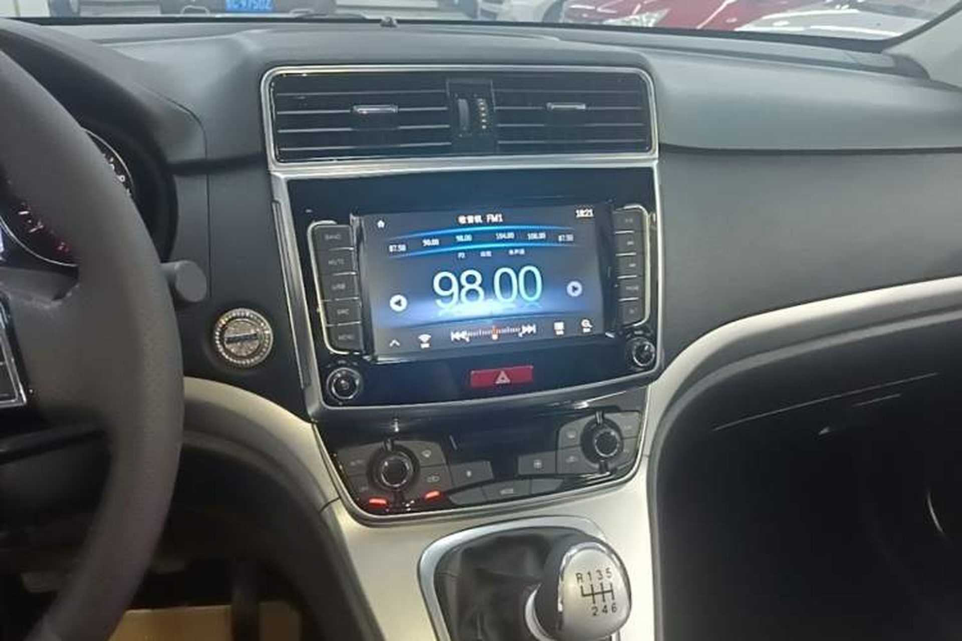 Used Haval M6 2019 1.5T Manual Two-Wheel Drive Elite Version China VI Standard Audio And AC Panel