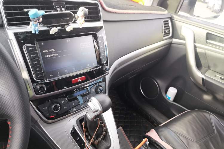 Used Haval M6 2019 1.5T DCT Two-Wheel Drive Elite Version China VI Standard Audio And AC Panel