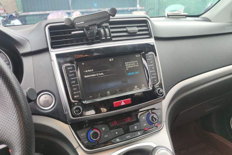 Used Haval M6 2019 1.5T Manual Two-Wheel Drive Elite Version China VI Standard Audio And AC Panel