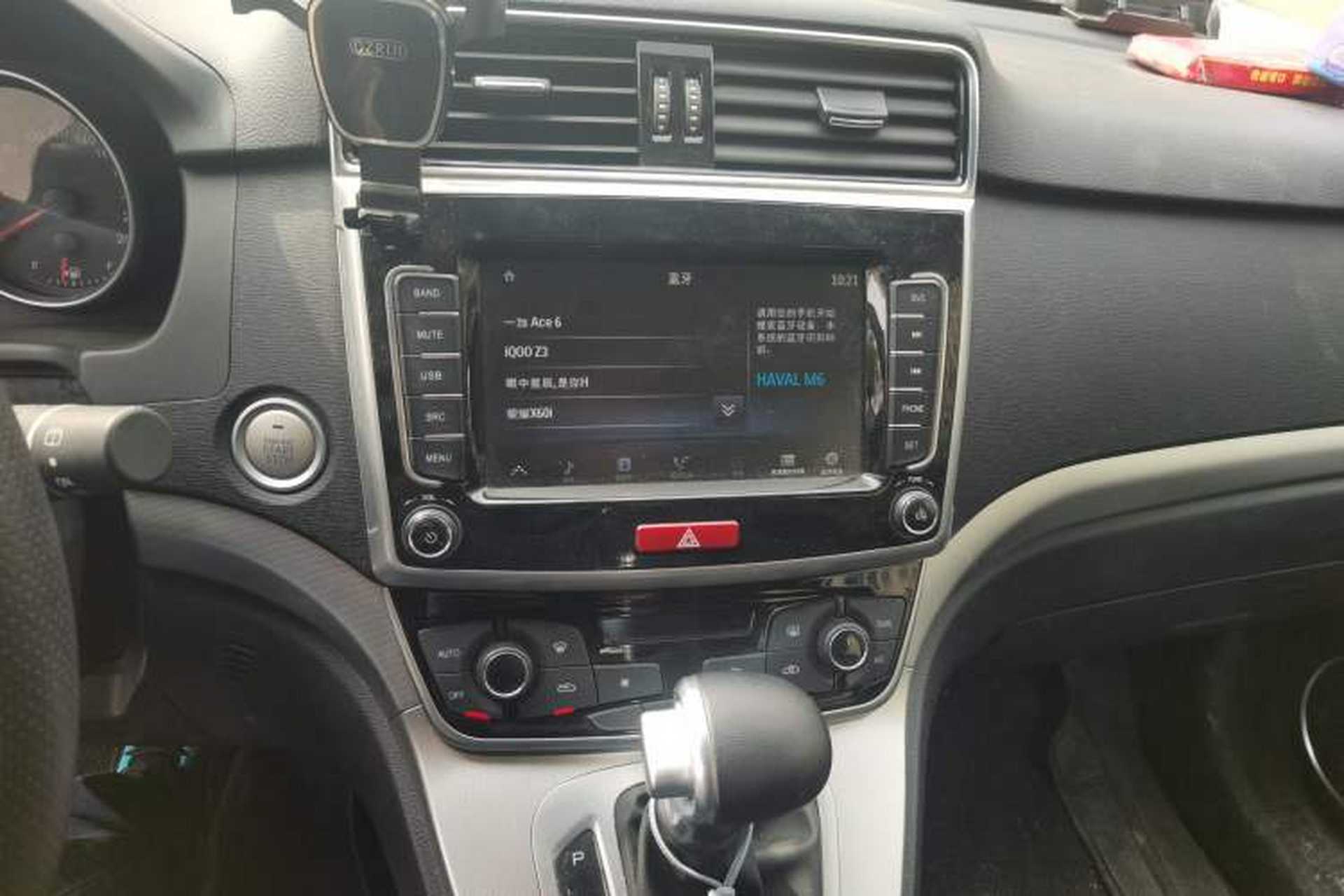 Used Haval M6 2019 1.5T DCT Two-Wheel Drive Elite Version China V Standard Audio And AC Panel