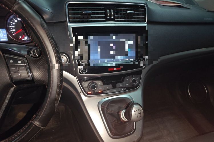 Used Haval M6 2019 1.5T Manual Two-Wheel Drive Elite Version China VI Standard Audio And AC Panel
