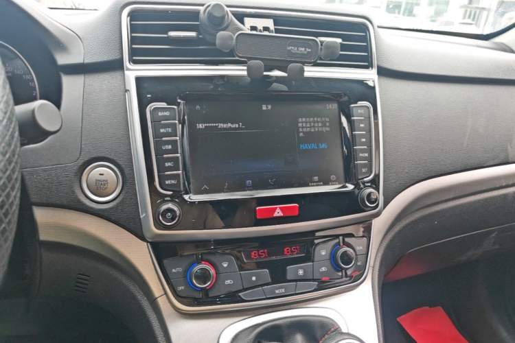 Used Haval M6 2019 1.5T Manual Two-Wheel Drive Elite Version China VI Standard Audio And AC Panel
