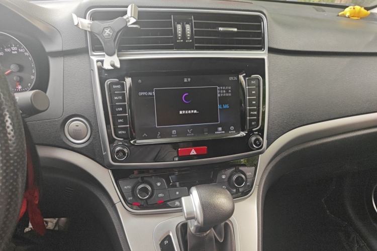 Used Haval M6 2019 1.5T DCT Two-Wheel Drive Value Edition China VI Standard Audio And AC Panel