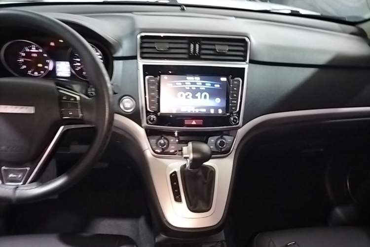 Used Haval M6 2019 1.5T DCT Two-Wheel Drive Value Edition China VI Standard Audio And AC Panel