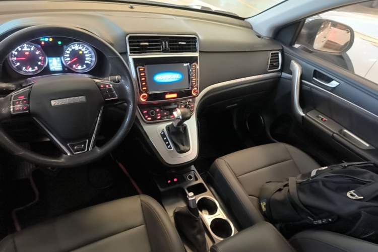 Used Haval M6 2019 1.5T DCT Two-Wheel Drive Value Edition China VI Standard Audio And AC Panel