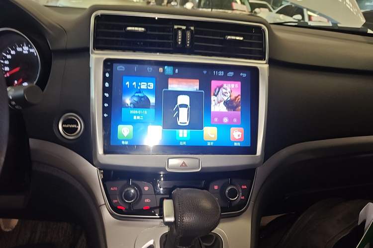 Used Haval M6 2019 1.5T DCT Two-Wheel Drive Value Edition China VI Standard Audio And AC Panel