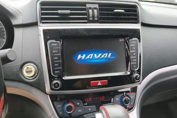 Used Haval M6 2019 1.5T DCT Two-Wheel Drive Elite Version China VI Standard Audio And AC Panel