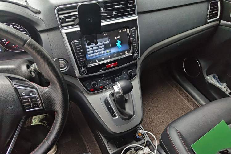 Used Haval M6 2019 1.5T DCT Two-Wheel Drive Elite Version China VI Standard Audio And AC Panel