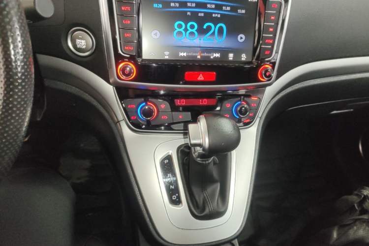Used Haval M6 2019 1.5T DCT Two-Wheel Drive Value Edition China VI Standard Audio And AC Panel