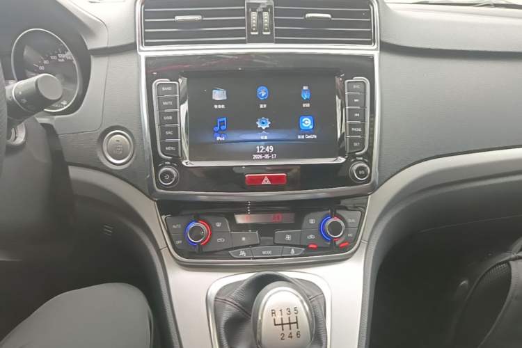 Used Haval M6 2019 1.5T Manual Two-Wheel Drive Elite Version China V Standard Audio And AC Panel