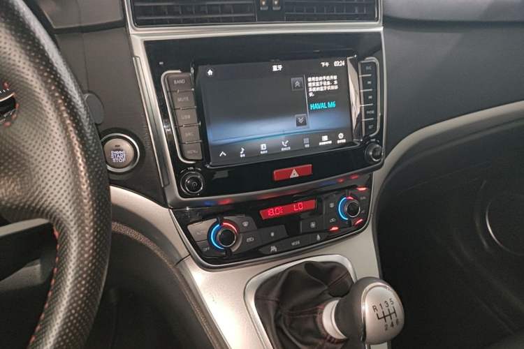 Used Haval M6 2019 1.5T Manual Two-Wheel Drive Elite Version China V Standard Audio And AC Panel