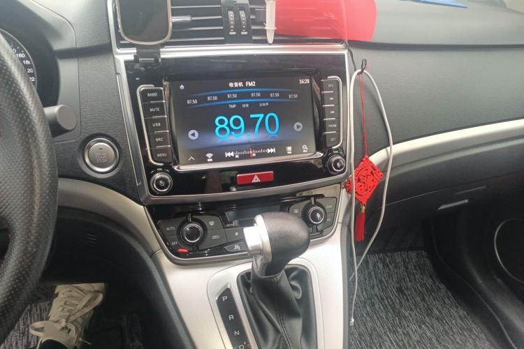 Used Haval M6 2019 1.5T DCT Two-Wheel Drive Elite Version China VI Standard Audio And AC Panel
