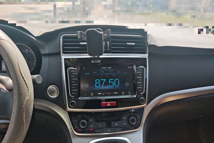 Used Haval M6 2019 1.5T Manual Two-Wheel Drive Elite Version China VI Standard Audio And AC Panel