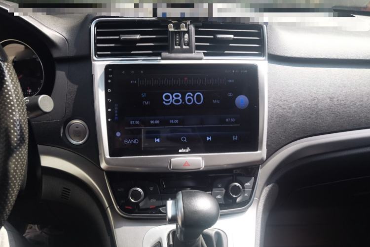 Used Haval M6 2019 1.5T DCT Two-Wheel Drive Value Edition China VI Standard Audio And AC Panel