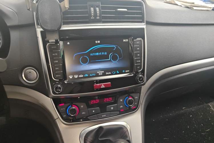 Used Haval M6 2019 1.5T Manual Two-Wheel Drive Elite Version China VI Standard Audio And AC Panel