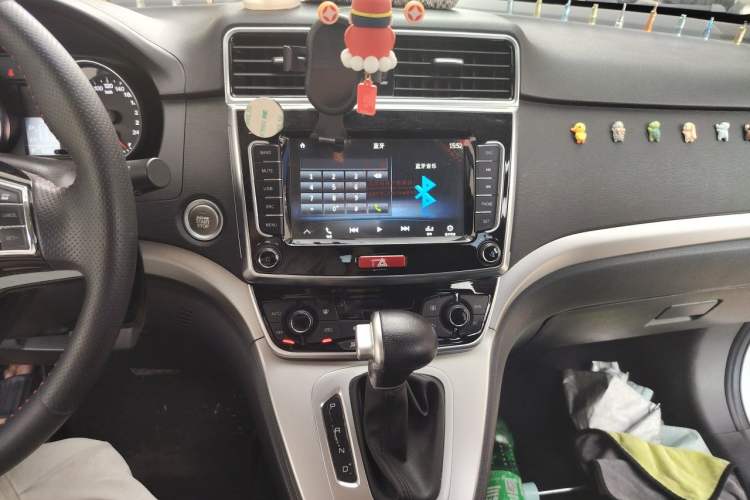 Used Haval M6 2019 1.5T DCT Two-Wheel Drive Elite Version China VI Standard Audio And AC Panel