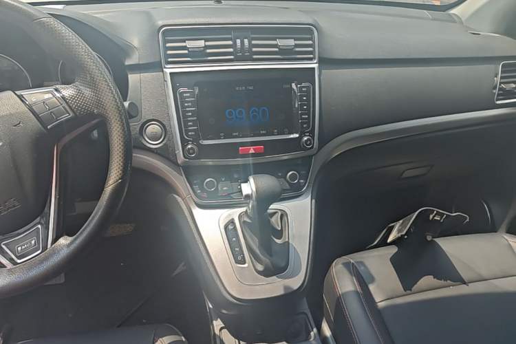 Used Haval M6 2019 1.5T DCT Two-Wheel Drive Value Edition China VI Standard Audio And AC Panel